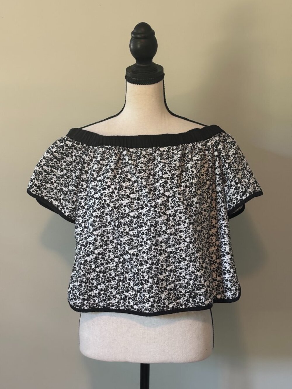 Rag & Bone Black White Floral Off-Shoulder Crop Top Size S Like New